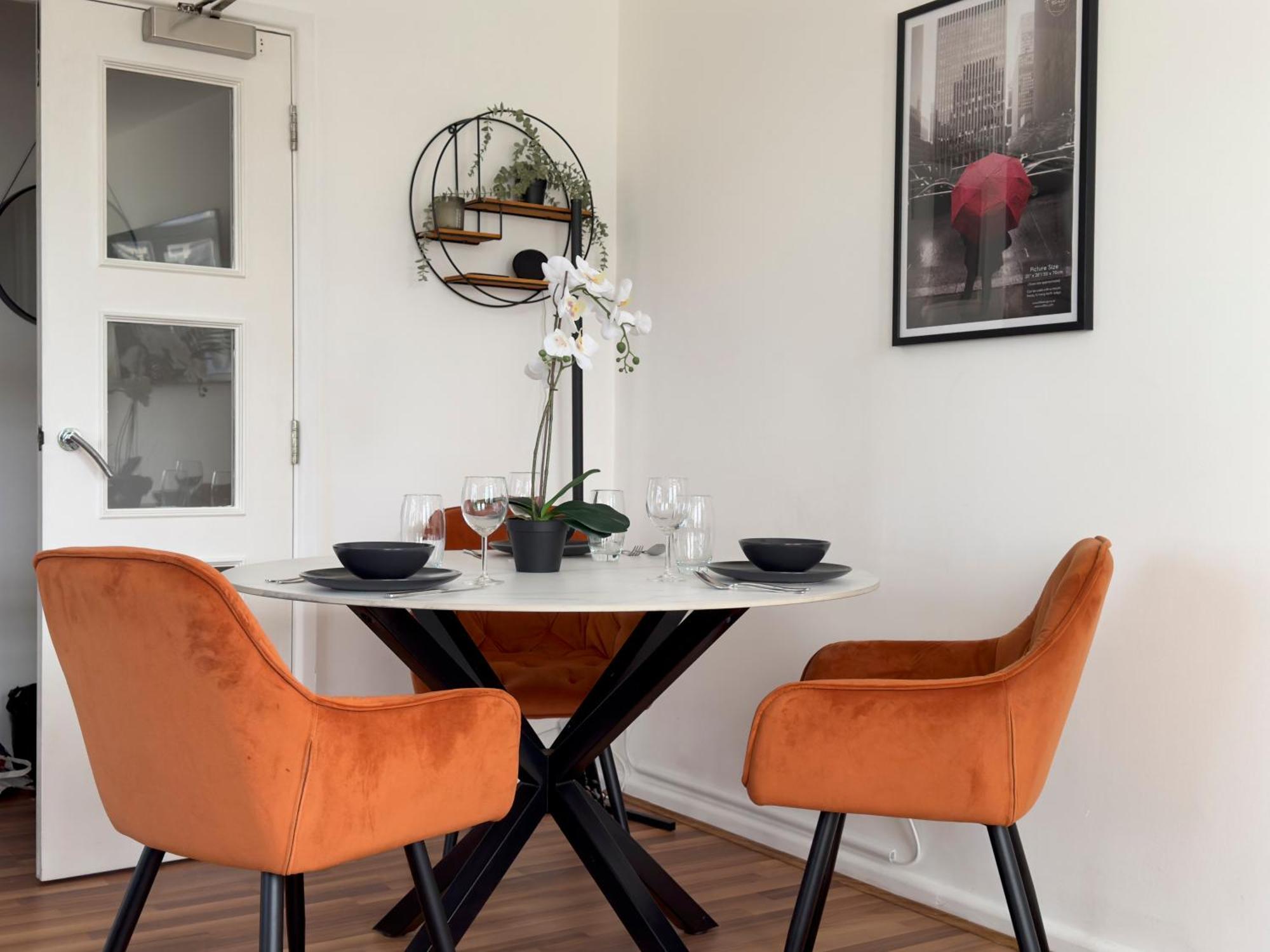 Charm - By Sea & Lanes Apartment